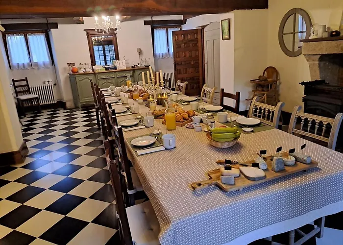 La Rossignolerie - Pod Cabanes Des Chateaux
